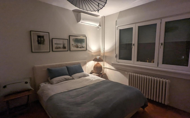 City Center, Danube & Fortress, 3 bdrm 1.5 bath