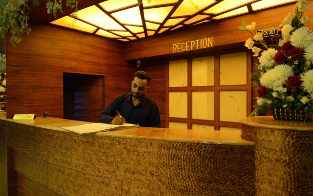 Hotel Apex International