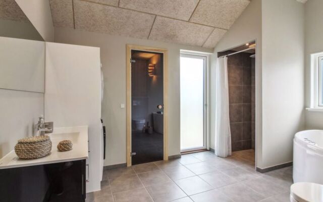 "Nayati" - 700m from the sea in NW Jutland