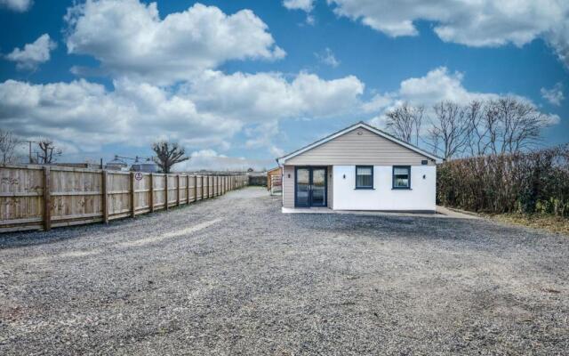 Fantastic and Sleek 3BD Home Wrington Bristol