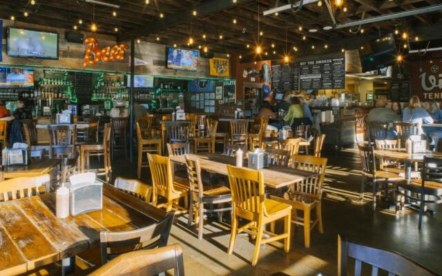 The Carter by AvantStay – Spacious Stay Near Downtown