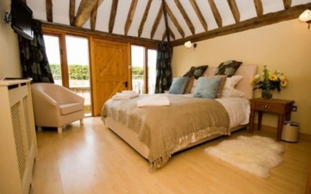 Frasers At Coldharbour Farm