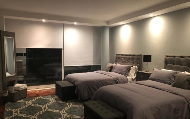 Masaryk Spacious & Modern apt w-Terrace