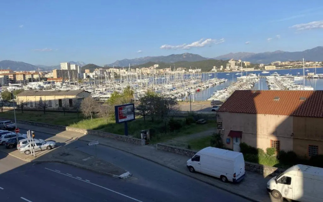 Ajaccio, Appt, lumineux, proche centre Ville