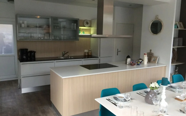 Modern Holiday Home Near Brunssummerheide