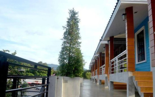 Toffee House Resort