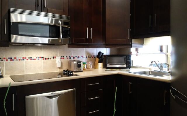 Vieux-Old Farnham Appart Condotel1