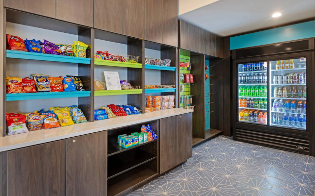 The Lux Hotel & Conference Center, an Ascend Collection Hotel