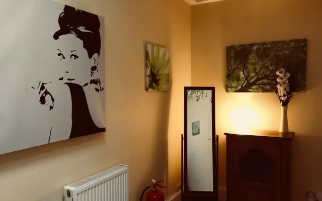 Bentons Guest House