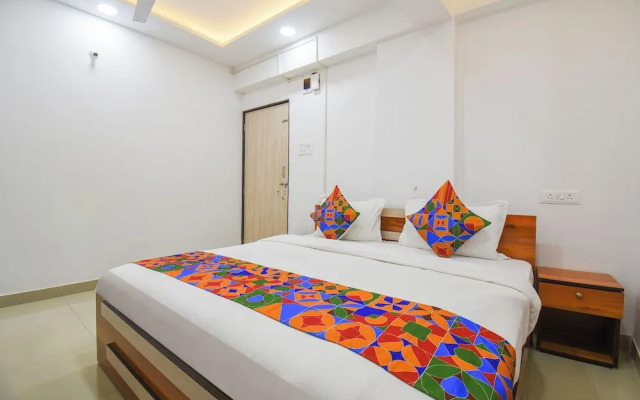 Fabhotel Keshava executive - Nr Mahadji Shinde chhatri