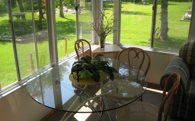 Chickadee Lane Bed & Breakfast