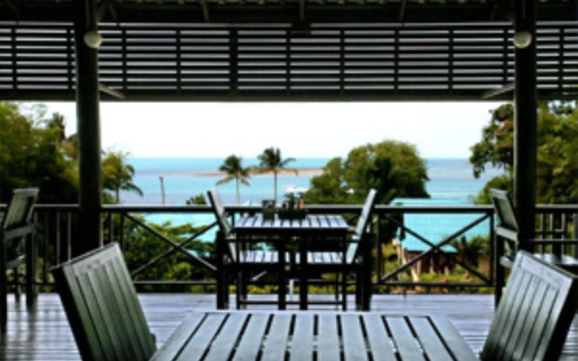 Three Trees Samui Resort - Sarocha Villa