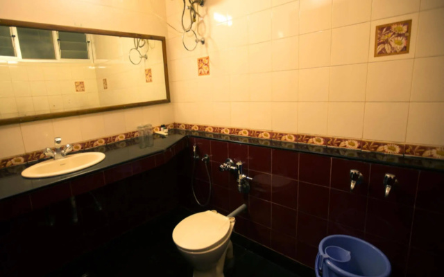 Holiday Home Resort – Bathroom – Dindigul