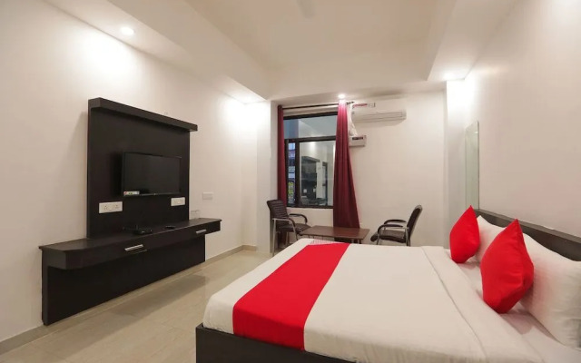 OYO 43440 Hotel Belmorrise