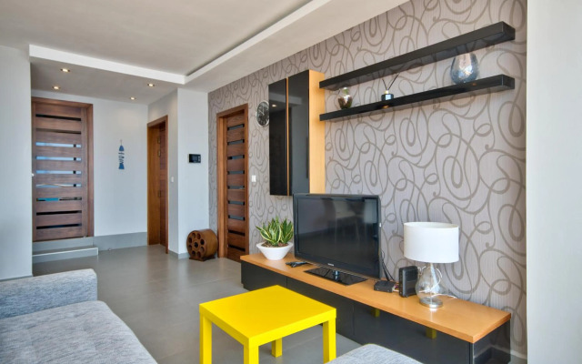 Magnificent Seafront 2-bedroom Sliema penthouse