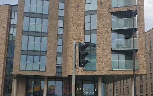 Quay Apartments Exchange Quay Salford Quays