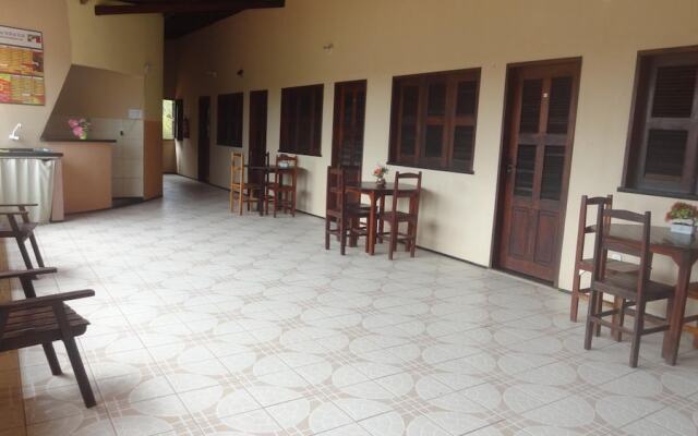 Pousada e Pizzaria Sol e Alegria