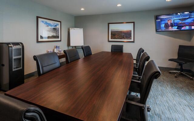 Holiday Inn Express Hotel & Suites Carpinteria by IHG