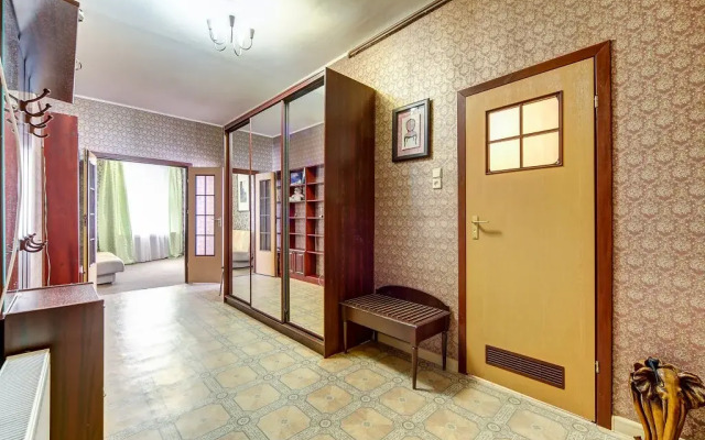 FlatStar on Nevsky 112