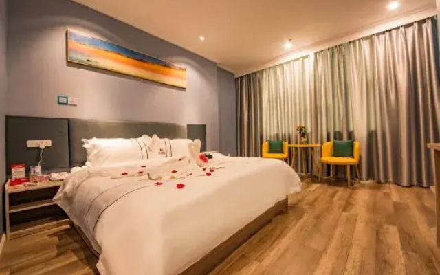 Pai Hotel (Lichuan Shopp Plaza)