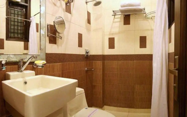 Hotel Amby Inn