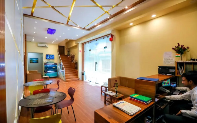 Hotel Apex International