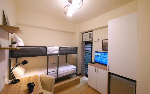 Traveler No.3 - Yizhong