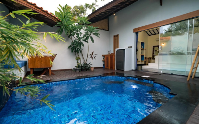 Stay Shark Villas