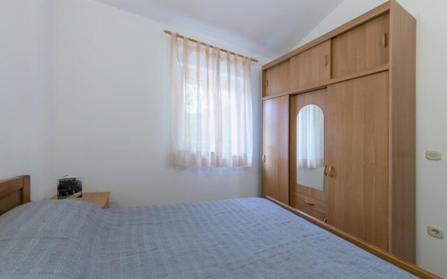 Amazing Home in Pula With Wifi and 2 Bedrooms