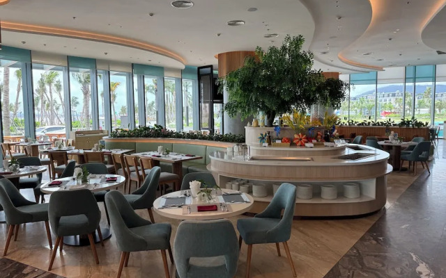 A La Carte Ha Long Bay Residence by SIMA Chill