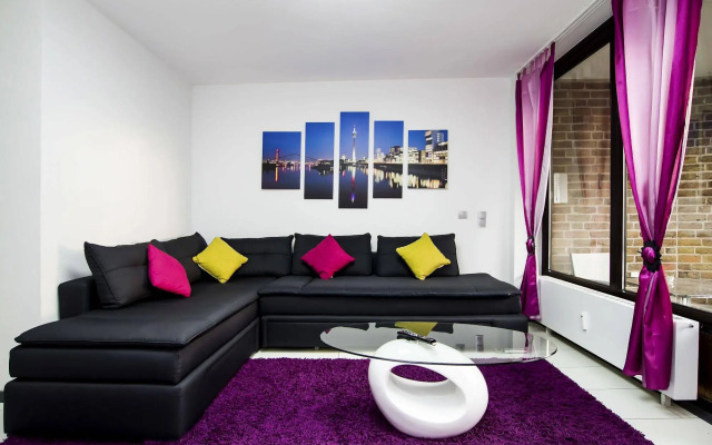 Lakeside Flat