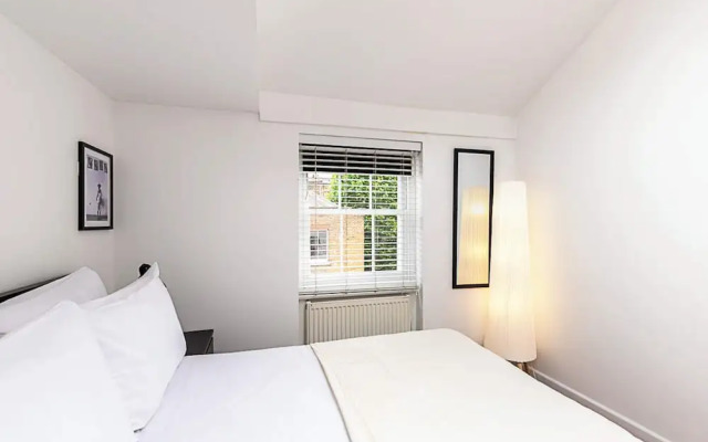 Fitzrovia Townhouse Apartment