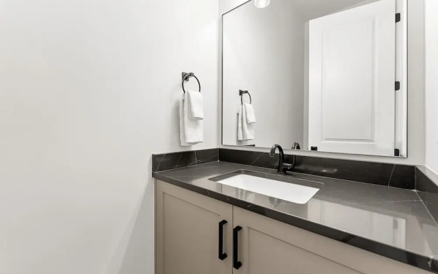 Desert Beachcomber 5 Bedroom Townhouse