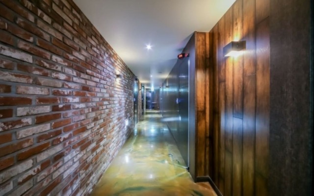 Changwon It'S Hotel