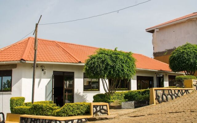 Hilltop Hotel