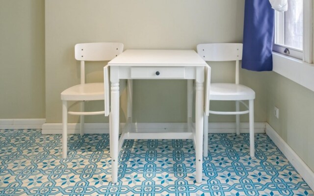 Charming Flat Near Taksim Square in Inonu Sisli