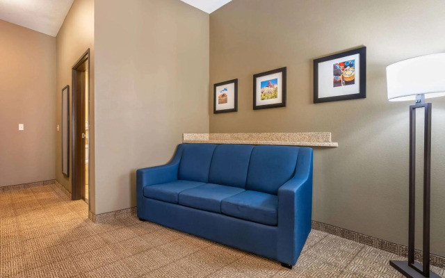Comfort Suites Gallup East Route 66 and I-40