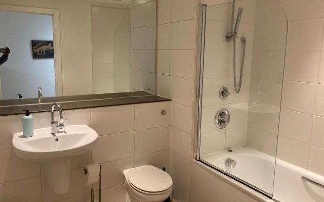 Zenith City Centre Apartment - Stay Longer and Save