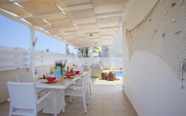 Villa Posidonas 3