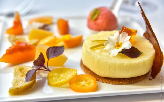 Les Roches - Chateaux & Hotels Collection