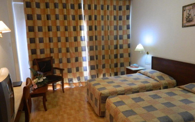 Moniatis Hotel