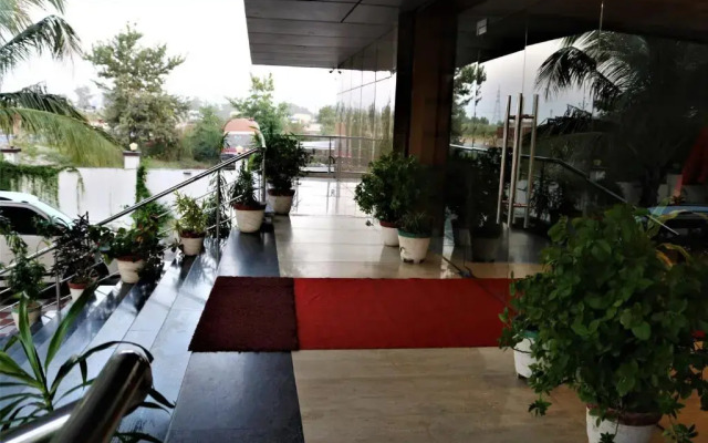 Hotel Vaishnavi Heights
