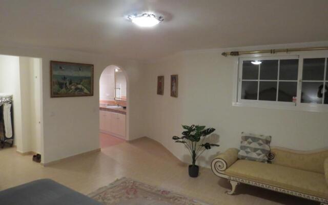 Spacious 700m2 villa, Golfers paradise.