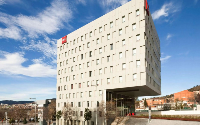 ibis Barcelona Santa Coloma