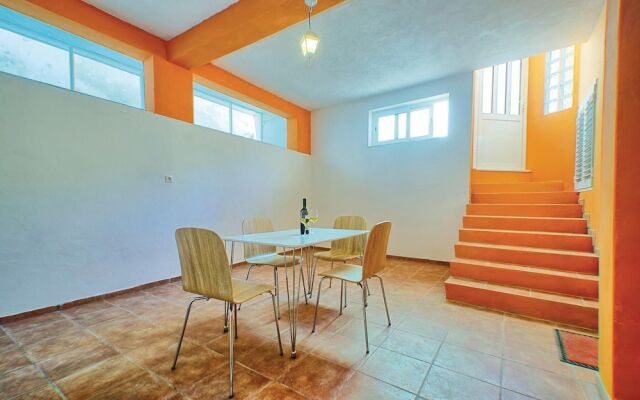 Nice Home in Zavalatica With Wifi and 2 Bedrooms