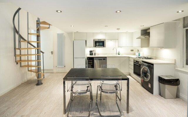 3 Beds, Opposite Museums, Harrods, Hyde Park