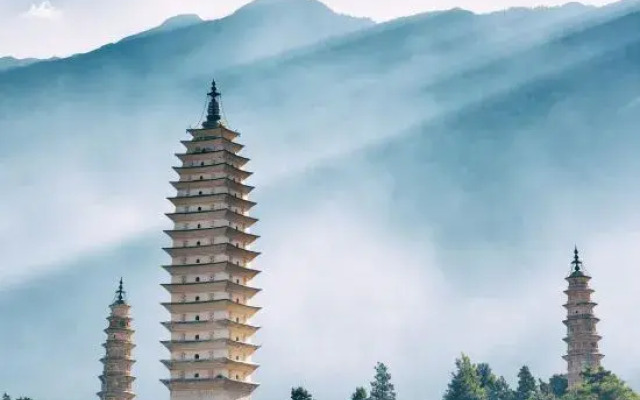 Dali Six Shangpin Homestay (Gucheng Fuxing Road)
