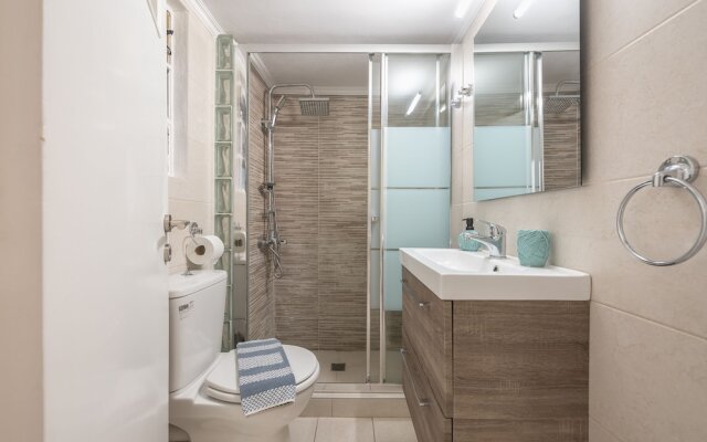 Erythros Boutique Suite By Cloudkeys