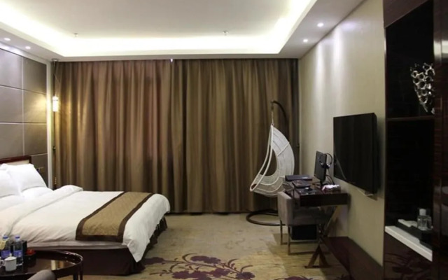 aina hotel
