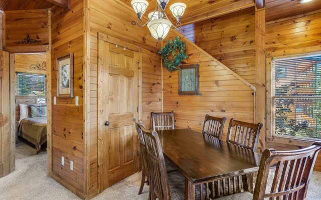 Gatlinburg Majesty by Jackson Mountain Homes